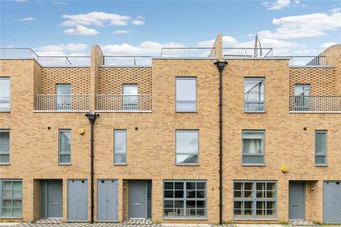 3 bedroom terraced house for sale, Avery Walk, SW11
