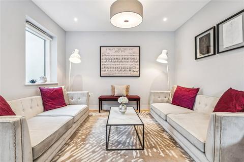 3 bedroom terraced house for sale, Avery Walk, SW11
