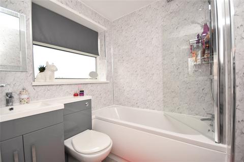 13 Harthill, Gildersome, Leeds, LS27 7EU