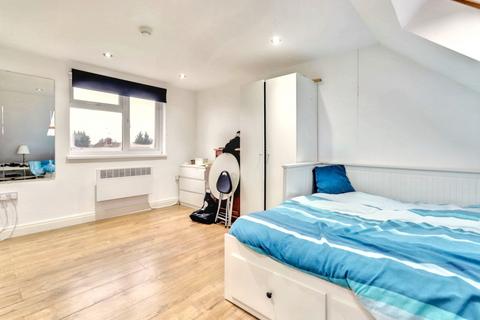 1 bedroom house of multiple occupation to rent, West Hill, Wembley, London, HA9 - ENSUITE BEDSIT COUNCIL TAX AND WATER INC