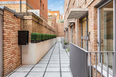 2 bedroom flat for sale, Lamb Mews, 50 Lamb Lane, London, E8