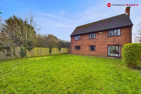 5 bedroom detached house for sale, Snowy Way, Huntingdon PE29