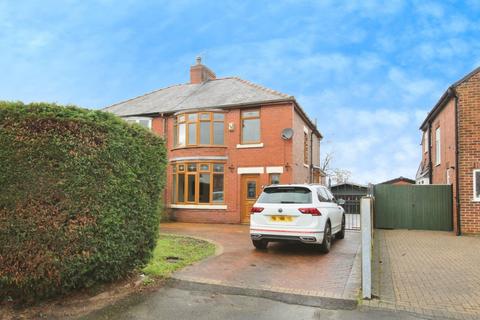 3 bedroom semi-detached house to rent, Bent Lane, Lancashire PR25