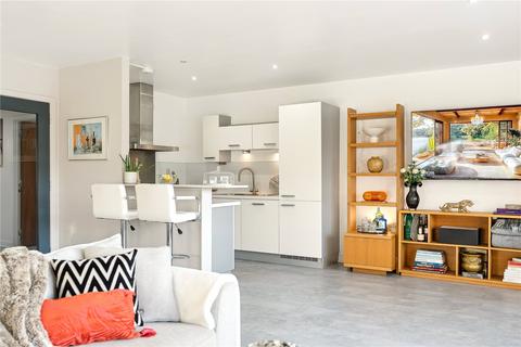 0/2, 1 Meadowside Quay Square, Glasgow, G11 6BS