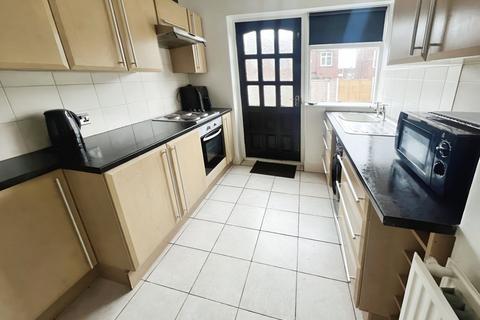 2 bedroom end of terrace house for sale, Manor Grove, Wigan WN5