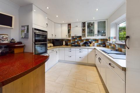 4 bedroom detached house for sale, Drakes Way, Bristol BS20