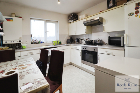 1 bedroom apartment for sale, Chadview Court, Chadwell Heath RM6