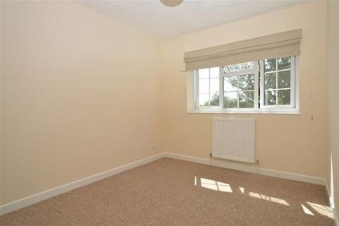 2 bedroom house to rent, Ashdales, St Albans