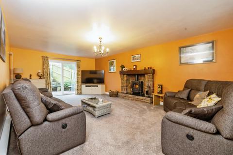 4 bedroom detached house for sale, Grantham Road, Lincoln LN5