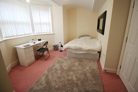 2 bedroom flat to rent, Woodlands Corner Lilford Road, Blackburn BB1