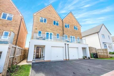 4 bedroom semi-detached house for sale, Payton Street, Birmingham B45