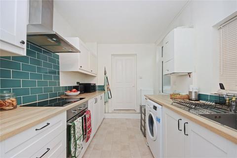 62 Windsor Avenue, Gateshead, NE8 4NG