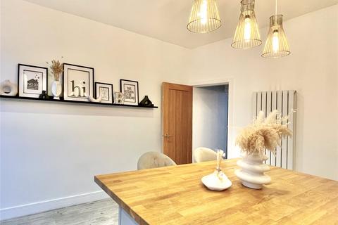 33 Barnsley Road, Wombwell, Barnsley, S73 8HT