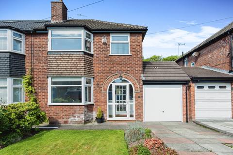 3 bedroom semi-detached house to rent, Woodgarth Lane, Manchester M28