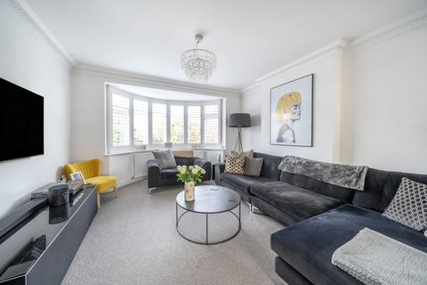 46 Sandy Ridge, Chislehurst, BR7 5DR