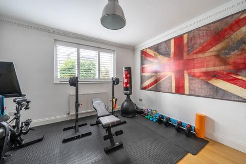 46 Sandy Ridge, Chislehurst, BR7 5DR