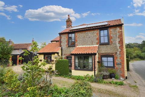 3 bedroom cottage for sale, Holt Road, Gresham, Norwich