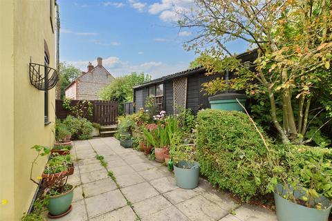 3 bedroom cottage for sale, Holt Road, Gresham, Norwich