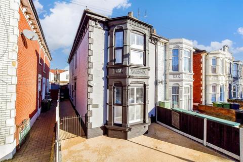 3 bedroom semi-detached house for sale, Laburnum Grove, Portsmouth, Hampshire