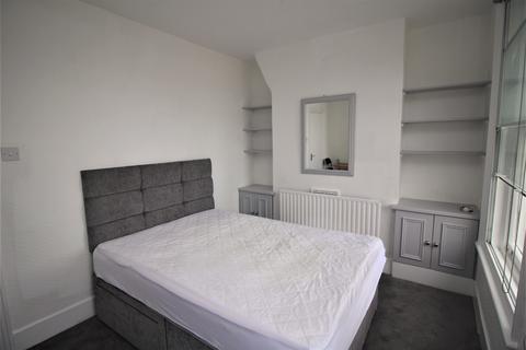 Flat share to rent, Long Lane, London EC1A