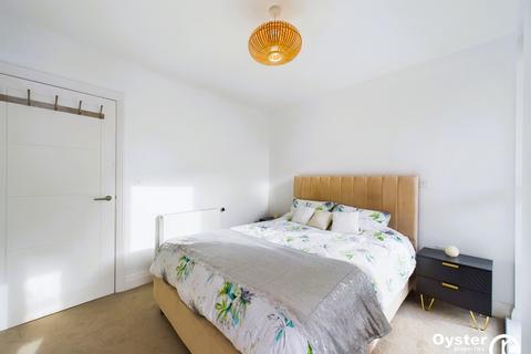 1 bedroom flat for sale, Montmorency Gardens, London, N11