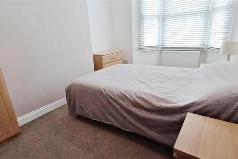 76 Boundary Road, Chatham, ME4 6UG