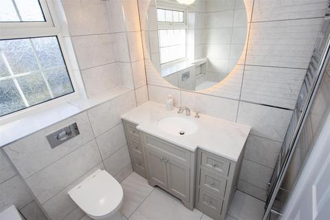18 Beverley Road, Fareham, PO14 2NS