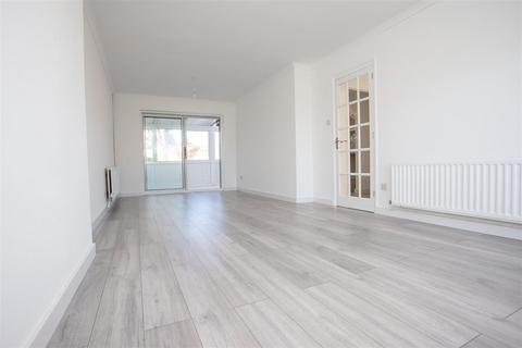 18 Beverley Road, Fareham, PO14 2NS
