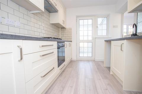 18 Beverley Road, Fareham, PO14 2NS