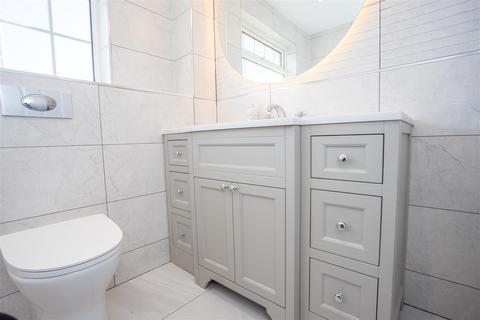 18 Beverley Road, Fareham, PO14 2NS