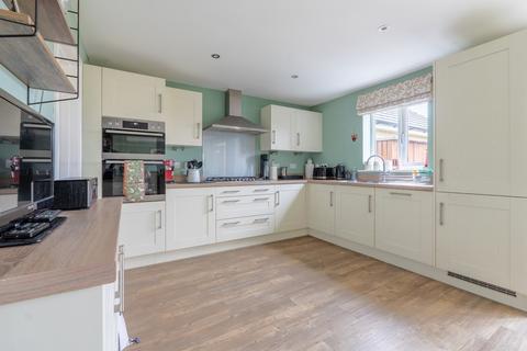 4 bedroom detached house for sale, Blush Crescent, Carterton, Oxfordshire, OX18