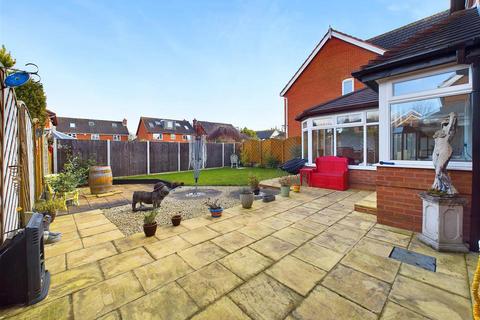 4 bedroom detached house for sale, The Pines, Lichfield