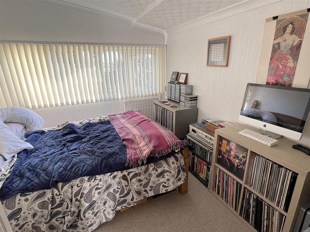 Bedroom One.jpg
