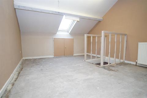 22 Mount Avenue, Bradford, BD2 2JA