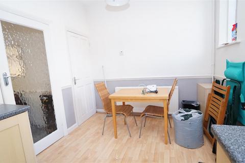 57 Apperley Road, Idle, Bradford, BD10 9SH