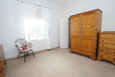 57 Apperley Road, Idle, Bradford, BD10 9SH