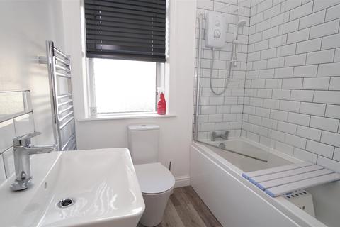 57 Apperley Road, Idle, Bradford, BD10 9SH