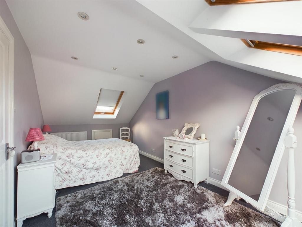 Top floor bed.jpg