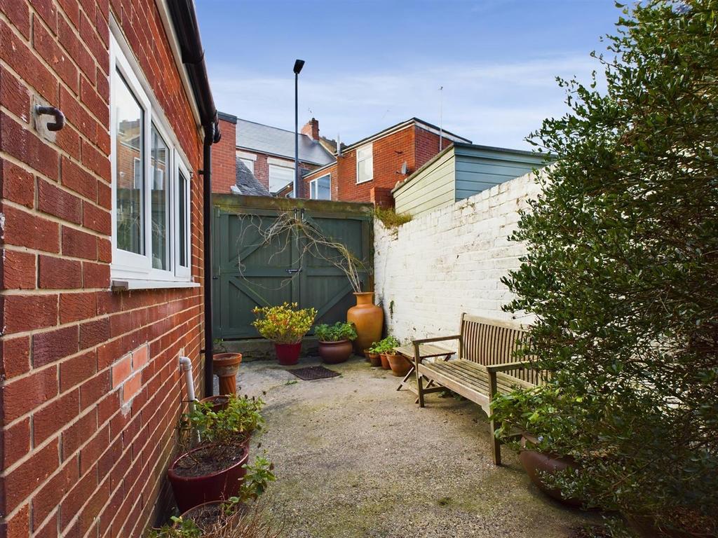 Yard 2.jpg