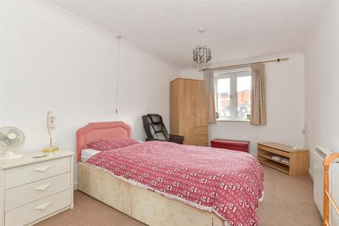 1 bedroom flat for sale, Morland Road, Ilford, Essex