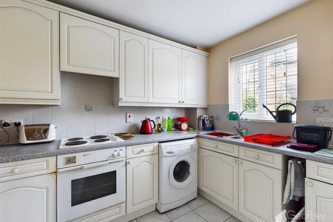 88 Pilkingtons, Church Langley, Harlow, CM17 9DR