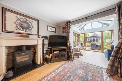 4 bedroom end of terrace house for sale, Mead Road, Cranleigh, GU6