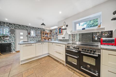 4 bedroom end of terrace house for sale, Mead Road, Cranleigh, GU6