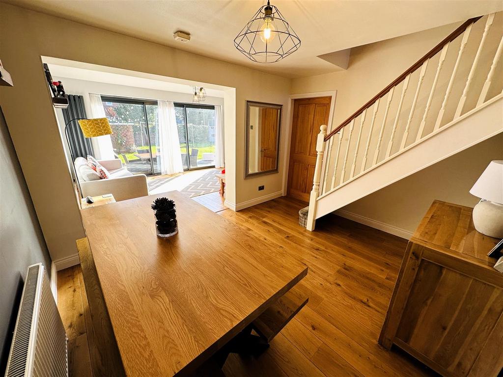 Dining Room.jpg