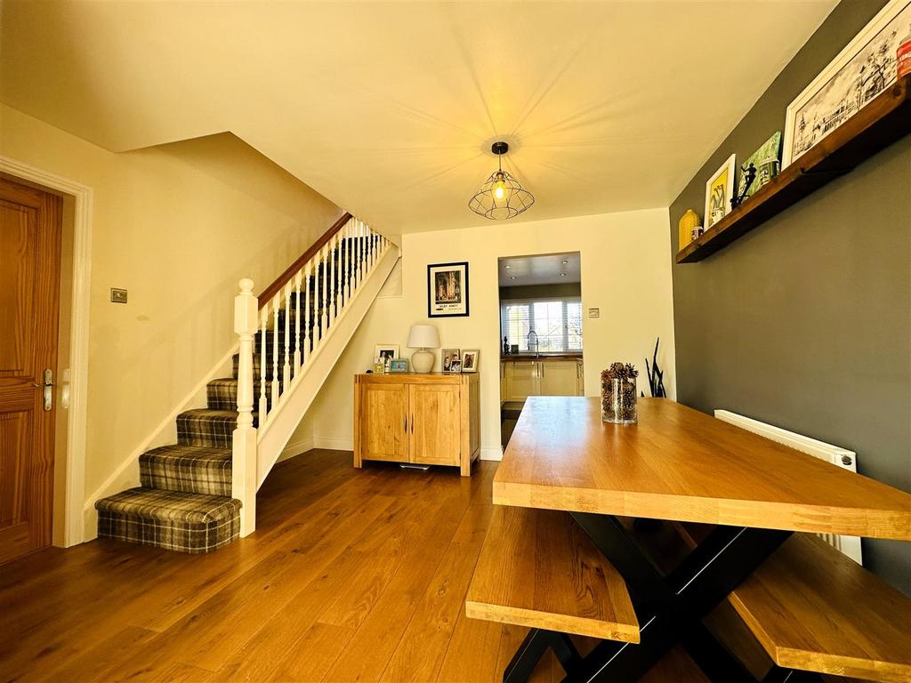Dining Room1.jpg