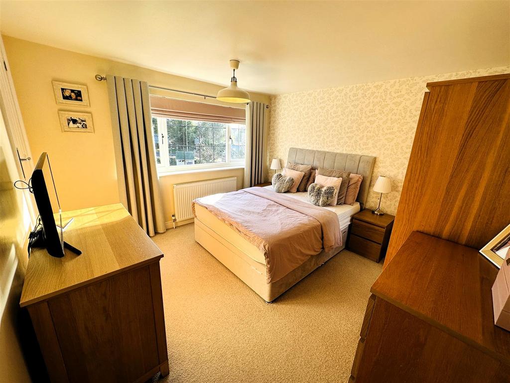 Bedroom1.jpg