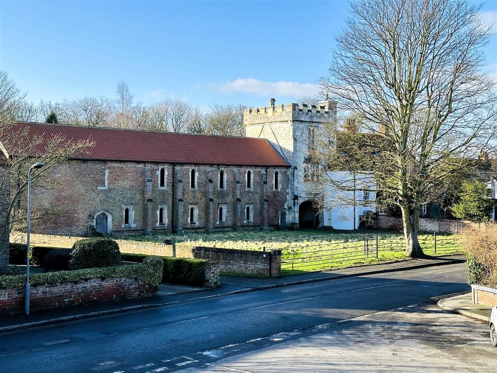 View of Cawood Castle.jpg