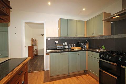 20 Edmondes Close, Warwick, CV34 5TX