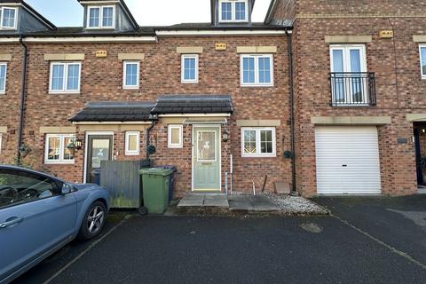 4 bedroom terraced house for sale, Lakeside Gardens, Washington, Tyne and Wear, NE38 8NB