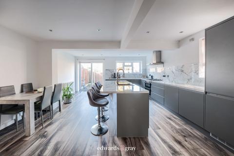 6 Mowe Croft, Birmingham, B37 7EN